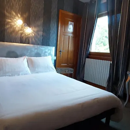 Au Moulin Des Templiers Maisonneuve 15110 Jabrun * Chaudes-Aigues